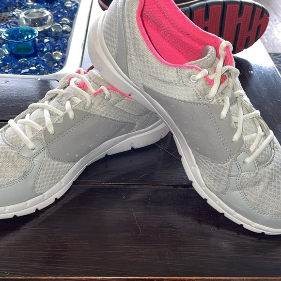 Adidas Trainers KEY FLEX FITFOAM Pink & Gray Flexible Excellent Condition Size 9 - Picture 11 of 12